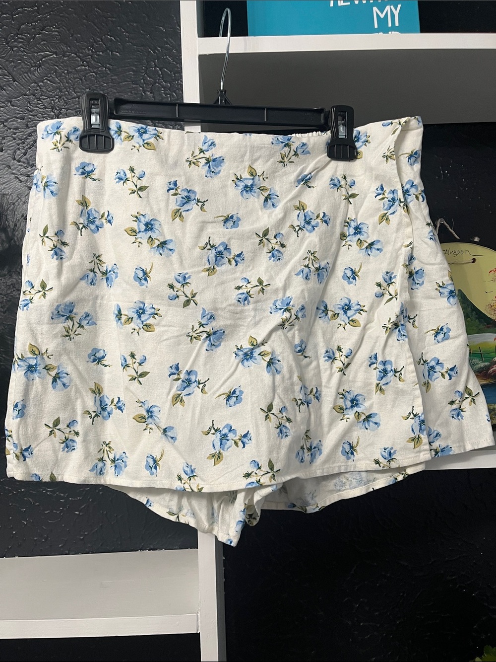 Old Navy White Skort with Blue Floral Print